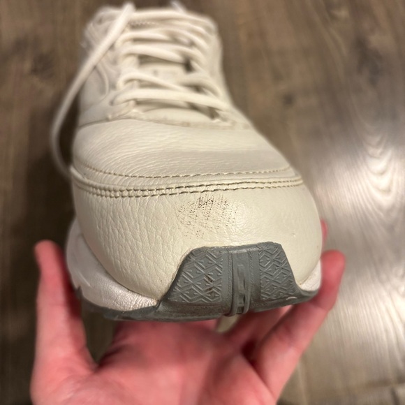 Brooks Men's Addiction Walker Lace-Up Shoes White Leather size 11.5 Dad Shoes - Picture 14 of 15